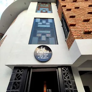 https://la-curva.cali-hotels.com